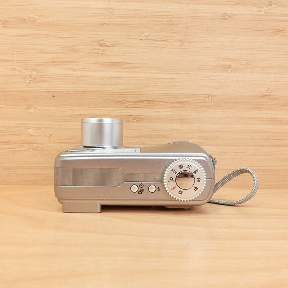 Vintage Kodak EasyShare CD33 3.1MP Camera / 3x Optical Zoom / Silver - Picture 3 of 9